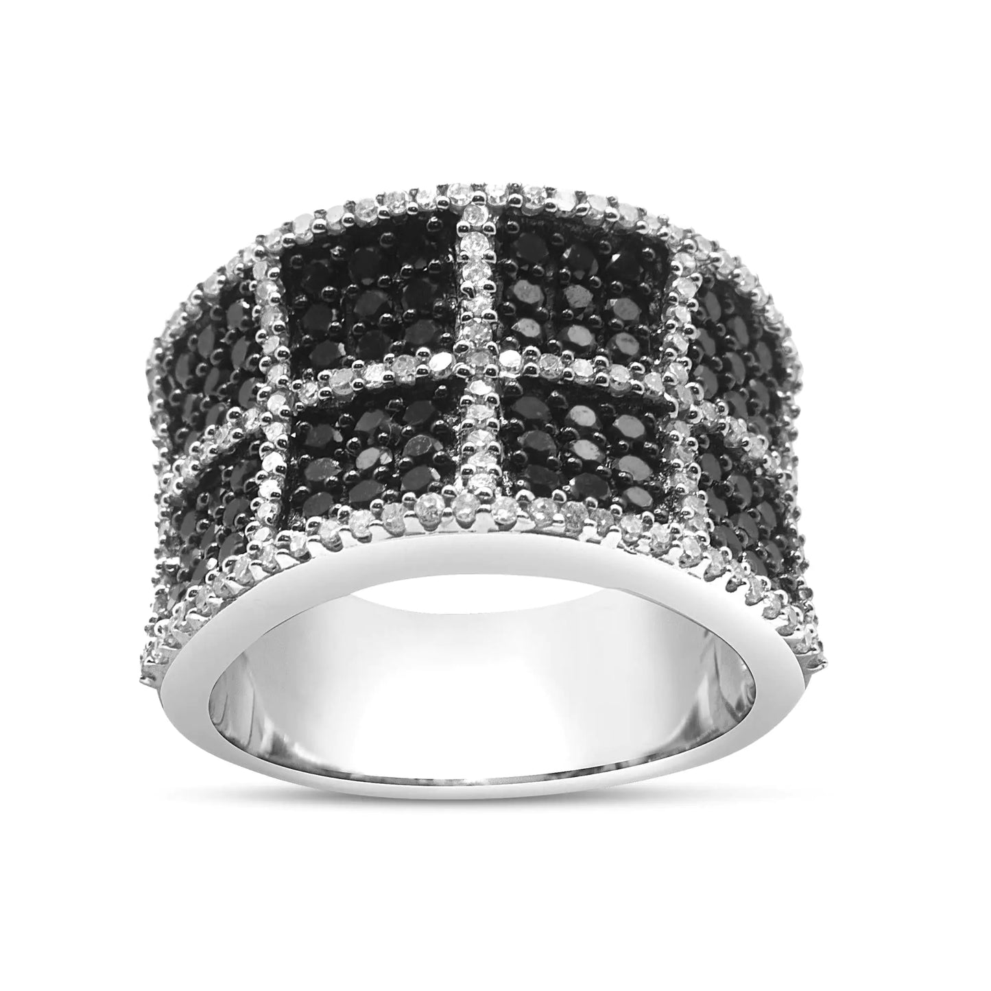 Anillo de cóctel de oro blanco de 14 quilates con diamantes blancos y negros tratados de 1 1/2 quilates (color HI, claridad I1-I2)