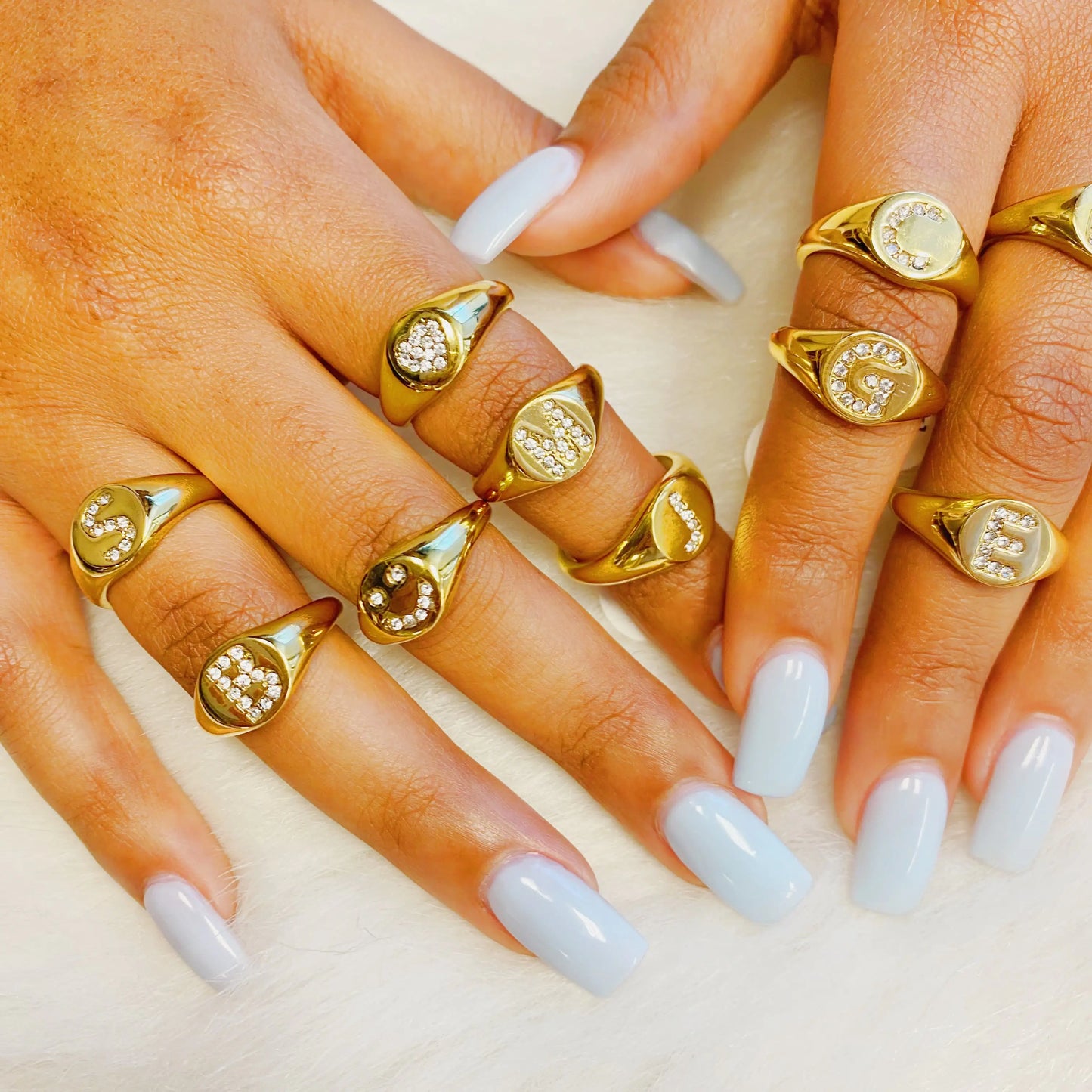 Anillo Personalizado Shine Me con Inicial Brillante