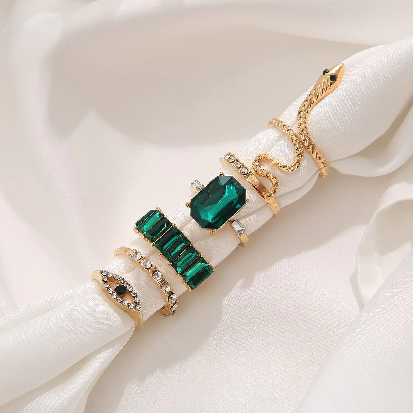 Devils eye ring set