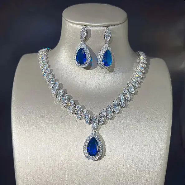 Zirconia necklace and earrings set
