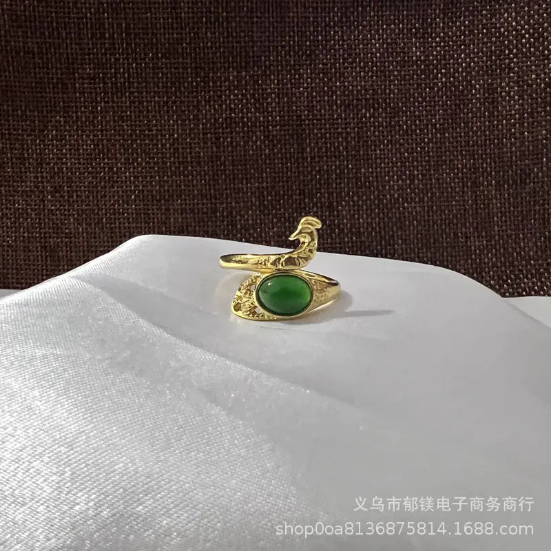 Anillo vintage de pavo real y koi con diseño ajustable