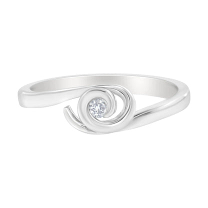 Anillo de compromiso de diamantes en oro de 10 quilates (1/20 quilates, color HI, claridad I1-I2)