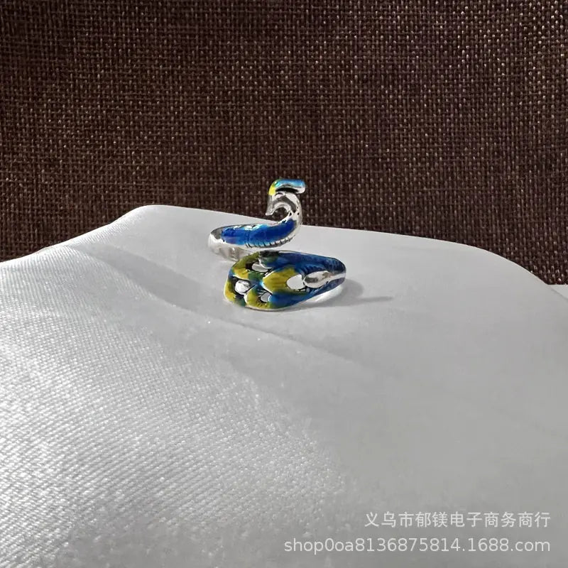 Anillo vintage de pavo real y koi con diseño ajustable