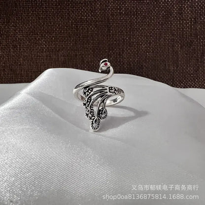 Anillo vintage de pavo real y koi con diseño ajustable